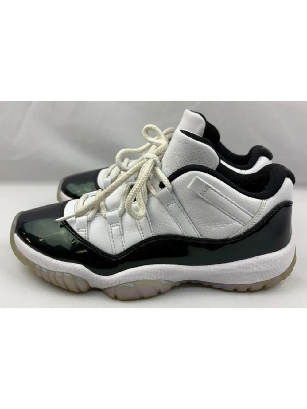 Mens Size 8 - Air Jordan 11 Retro Low Emerald 528895-145
